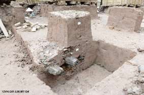 Ba 02 Di tích móng cột thời Đại La12 VH G1 L08 MT134 Ba 03 Di tích móng cột thời 5