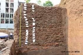 Ba 29 Di tích móng cột thời Lý 12 VH G02 MT241 Ba 30 Di tích móng cột thời Lý 10