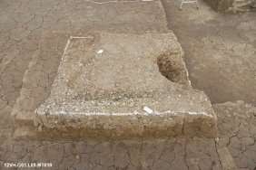 Ba 37 Di tích móng cột thời Lý 12 VH G01 MT010 Ba 38 Di tích móng cột thời Lý 17