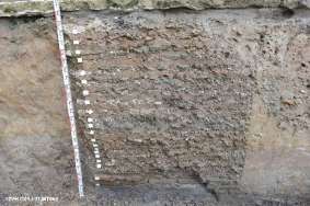 Ba 24 Di tích móng cột thời Lý 12 VH G01 MT059 Ba 25 Di tích móng cột thời Lý 2