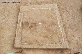 Ba 41 Di tích móng cột thời Lý 12 VH G02 MT187 Ba 42 Di tích móng cột thời Lý 22