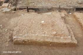 Ba 47 Di tích móng cột thời Lý 12 VH G02 MT178 Ba 48 Di tích móng cột thời Lý 28