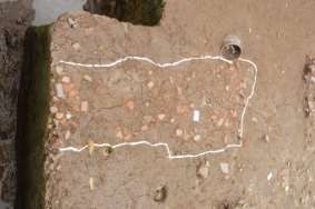 Ba 49 50 Mặt bằng đắp nền thời Lý và di tích móng cột MT 280 di tích 30