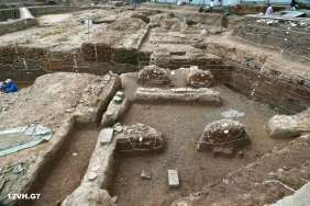 Ba 62 Dấu tích mặt bằng di tích kiến trúc thời Lê sơ 12 VH LS KT001 Nguồn VKCH 43