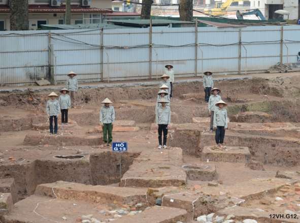 Ba 63 Dấu tích mặt bằng di tích kiến trúc thời Lê sơ 12 VH LS KT002 Nguồn VKCH 45