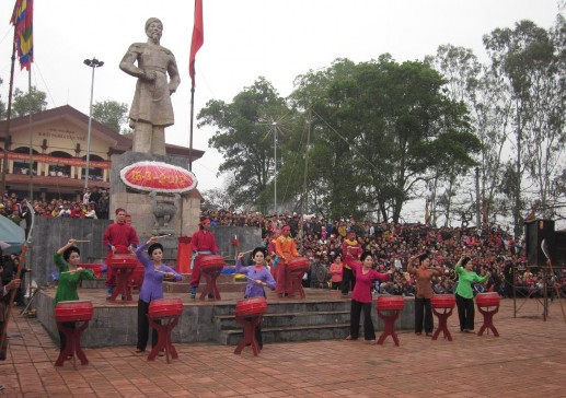 Lễ khai hội Yên Thế năm 2012 Màn hát múa Hùng ca Yên Thế Khát vọng tự 1