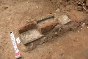 1 2 3 4 5 6 Hình 03 1 Dấu tích bó nền thời Lê Sơ 2 Dấu tích rãnh thời Lê Sơ 15