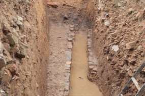 5 6 Hình 03 1 Dấu tích bó nền thời Lê Sơ 2 Dấu tích rãnh thời Lê Sơ 3 Dấu 19