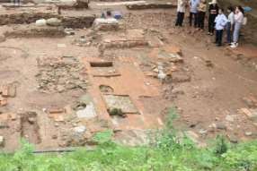 1 2 3 4 5 6 Hình 02 1 Dấu tích đường đi thời Lê Trung Hưng năm 2018 2 Dấu tích 9