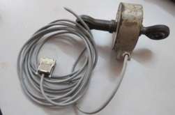 Hình 4 5 Cảm biến đo lực kéo HBM 4 3 4 Xác định vận tốc giỏ đựng trái 2