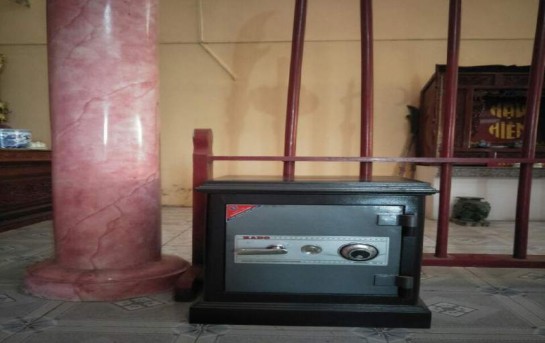 Ảnh 42 Hòm công đức khá hiện đại ở Kiên Giang Nguồn NCS 2018 Ảnh 43 16