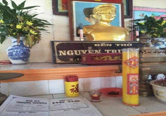 Ảnh 43 Xin xăm ở đền thờ Nguyễn Trung Trực Nguồn NCS 2018 Ảnh 44 Thực 17