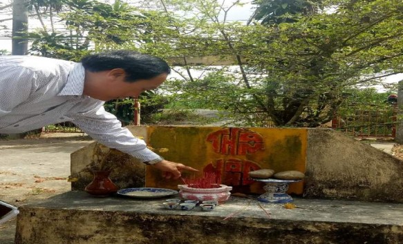 Ảnh 48 Thờ Thổ thần thờ Thần Nông phía trước đình Nguyễn Trung Trực ở 4