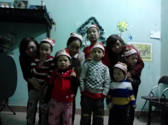 Cô và trò đón giáng sinh 6