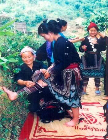 Trang phục dân tộc Dao Phần V Phụ lục hình ảnh BÀN TÀI Đ OÀN 1913 – 2007 7