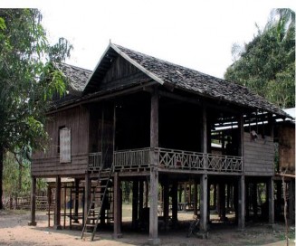 Hình 1 1 Trang phục cổ truyền của người Phu Thai Ảnh Ther Una 2020 Hình 1 2 2