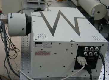 Hình 2 5 Máy đơn sắc 1 4m và máy quang phổ MS257 TM MS 257 TM là một thiết bị 1