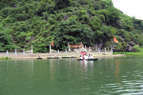 PHỦ ĐỘT PHỦ KHỐNG BẢN ĐỒ DU LỊCH NINH BÌNH 6