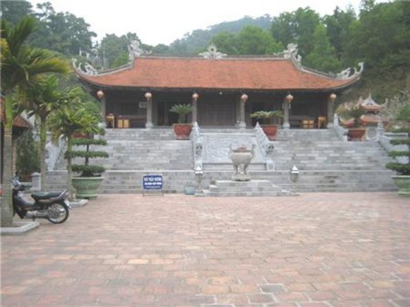 Đền thờ Nguyễn Trãi Chùa Côn Sơn Đường lên Bàn Cờ Tiên Sân Golf ngôi sao Chí 1