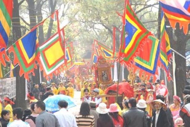 Lễ hội Côn Sơn Tam quan đền Kiếp Bạc 2