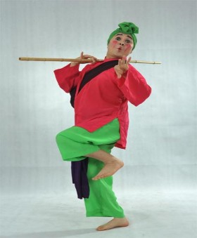 Nhân vật hề trong chèo Hình ảnh nhân vật thầy cúng 26