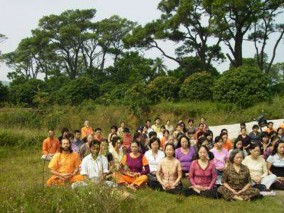 MỘT SỐ HOẠT ĐỘNG DU LỊCH THIỀN Ngồi thiền ở thiền viện Trúc Lâm Yên Tử 18