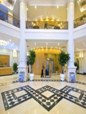 Lobby Hotel Exterior 15