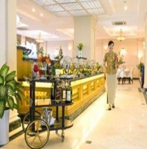 Jade Restaurant Piano Bar Piano Bar Swimming Pool Swimming Pool Massage Services Sauna Meeting Room 4