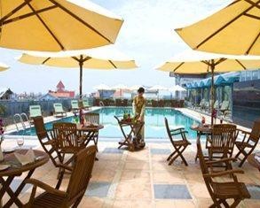 Swimming Pool Swimming Pool Massage Services Sauna Meeting Room Reception Lobby Hotel Exterior 8