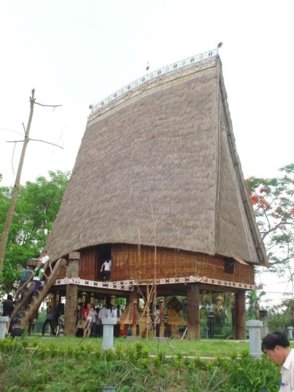 Nguyên năm 2010 Khu trưng bày ngoài trời Bảo tàng Văn hóa các dân tộc Việt Nam 5
