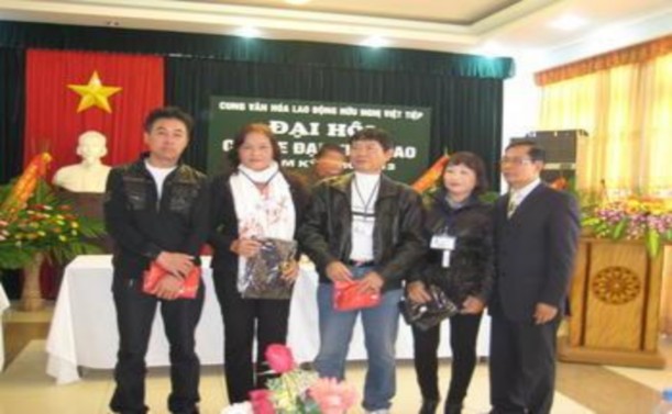 Đại hội câu lạc Xe đạp thể thao Câu lạc bộ Vui khỏe người cao tuổi Câu 3