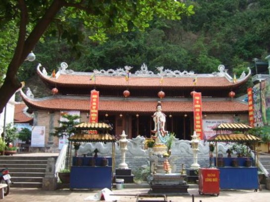 Chùa Long Tiên Lễ dâng hương lễ hội đền Đông Hải Đại Vuơng Chùa Lôi Âm 3