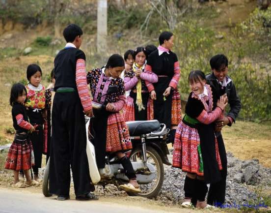 Phương tiện đi lại đã được thay thế bằng xe máy www otosaigon com Cảnh đợi 5