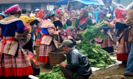 Chợ SaPa Thiếu nữ H’mông Chợ tình SaPa 88 5