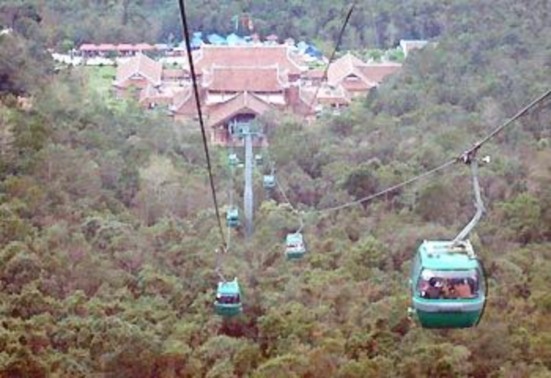 Hình ảnh 1 Cáp treo Yên Tử Hình ảnh 2 Hát chèo ở sân ga Hình ảnh 3 Chùa 1