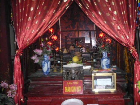 Ban thờ Thần Kim Quy 4