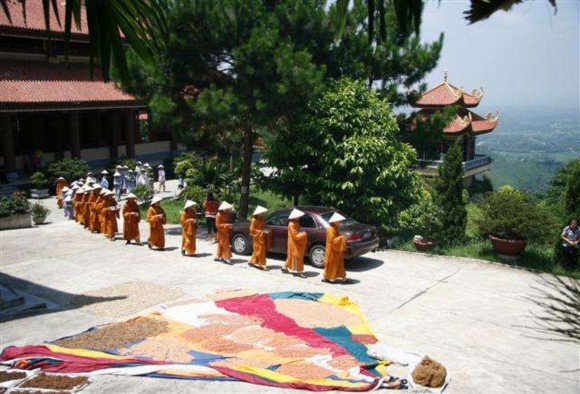 Thiền viện Trúc Lâm Tây Thiên Chùa Dâu Bắc Ninh – ngôi chùa được coi là cổ 4