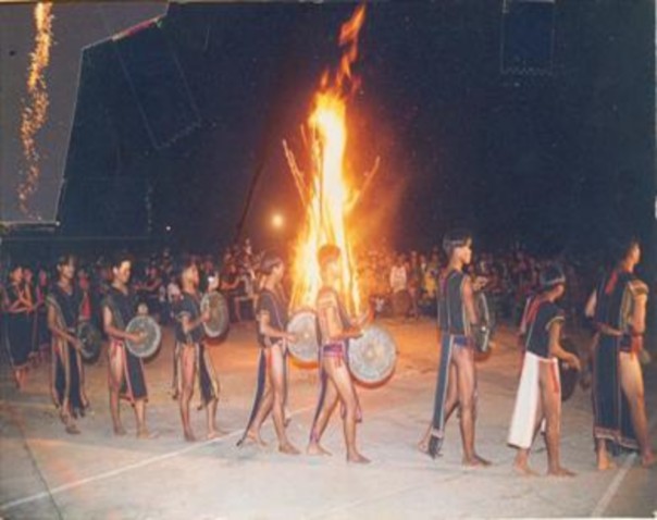 Lễ đón nhận bằng Không gian văn hóa cồng chiêng Tây Nguyên là kiệt tác truyền 10