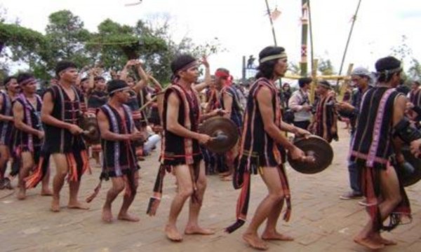 Lễ đón nhận bằng Không gian văn hóa cồng chiêng Tây Nguyên là kiệt tác truyền 9