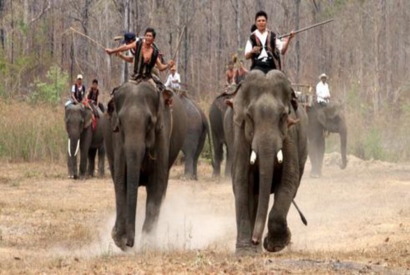 Lễ bỏ mả Lễ đâm trâu 4