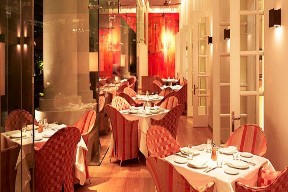 Hình 1 2 Nhà hàng Á Hình 1 3 Nhà hàng Âu Nguồn Phòng Kinh doanh khách sạn Park 3