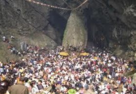 Ảnh 1 3 Quang cảnh Hương Tích mùa lễ hội Ảnh 1 4 Du thuyền trên suối Yến 3