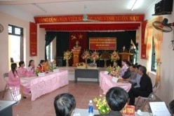 Đón khách du lịch nước ngoài bằng xe bò từ khách sạn vào KBT Vân Long Hội thi 7