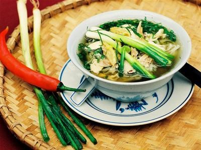 Hình 1 Phở Hà Nội Hình 2a Các nguyên liệu làm nên món Bún Thang Hà Nội Hình 1