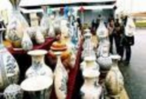 Sản phẩm gốm cổ Chu Đậu Nghệ nhân Đông Giao đang mải miết với những sản 1