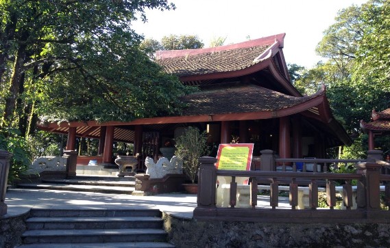 Hình 2 3 Đền thờ Chủ tịch Hồ Chí Minh Tuyến 2 Trung tâm cốt 400m – 3