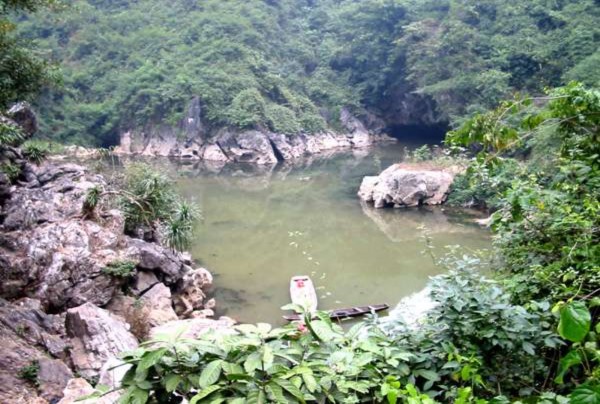 Hanh Luồn – Ao Dong Nhũ đá trong hang Luồn Khu hồ Tam Chúc 10