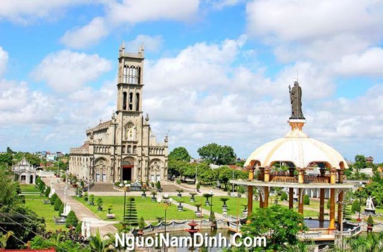 Nhà Thờ Đền Thánh Thánh Tâm Chúa Giesu Đại Đồng Nhà Bổi Đặc sản Quất Lâm 6