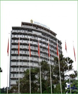 Khu toà nhà 15 tầng của khách sạn Sân tennis của khách sạn Khu bể bơi ngoài 4