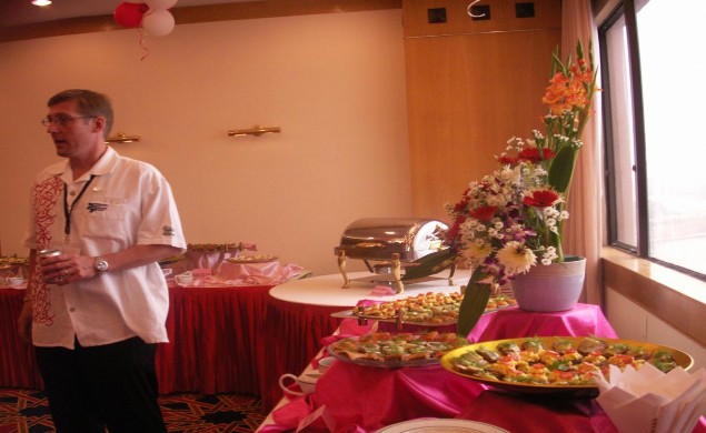 Ăn BUFFET Một số phòng họp của khách sạn Sài Gòn Hạ Long Phòng nghỉ của 5